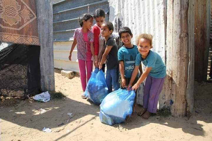 Help Families in Gaza Survive 🇵🇸