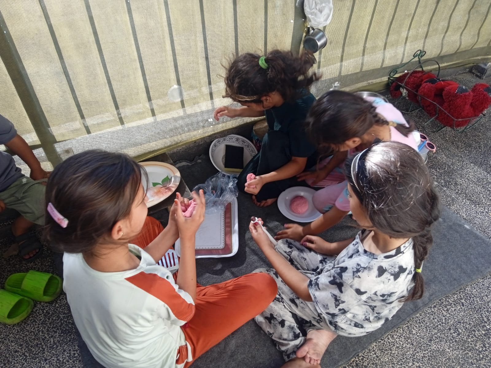 Urgent Appeal from Rahaf: Help a Family of 8 Rebuild Their Lives in Gaza